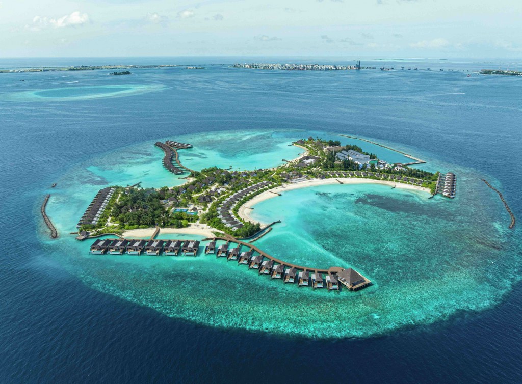 dusitd2-feydhoo-maldives-Island-areal-exterior-overview_1024x754
